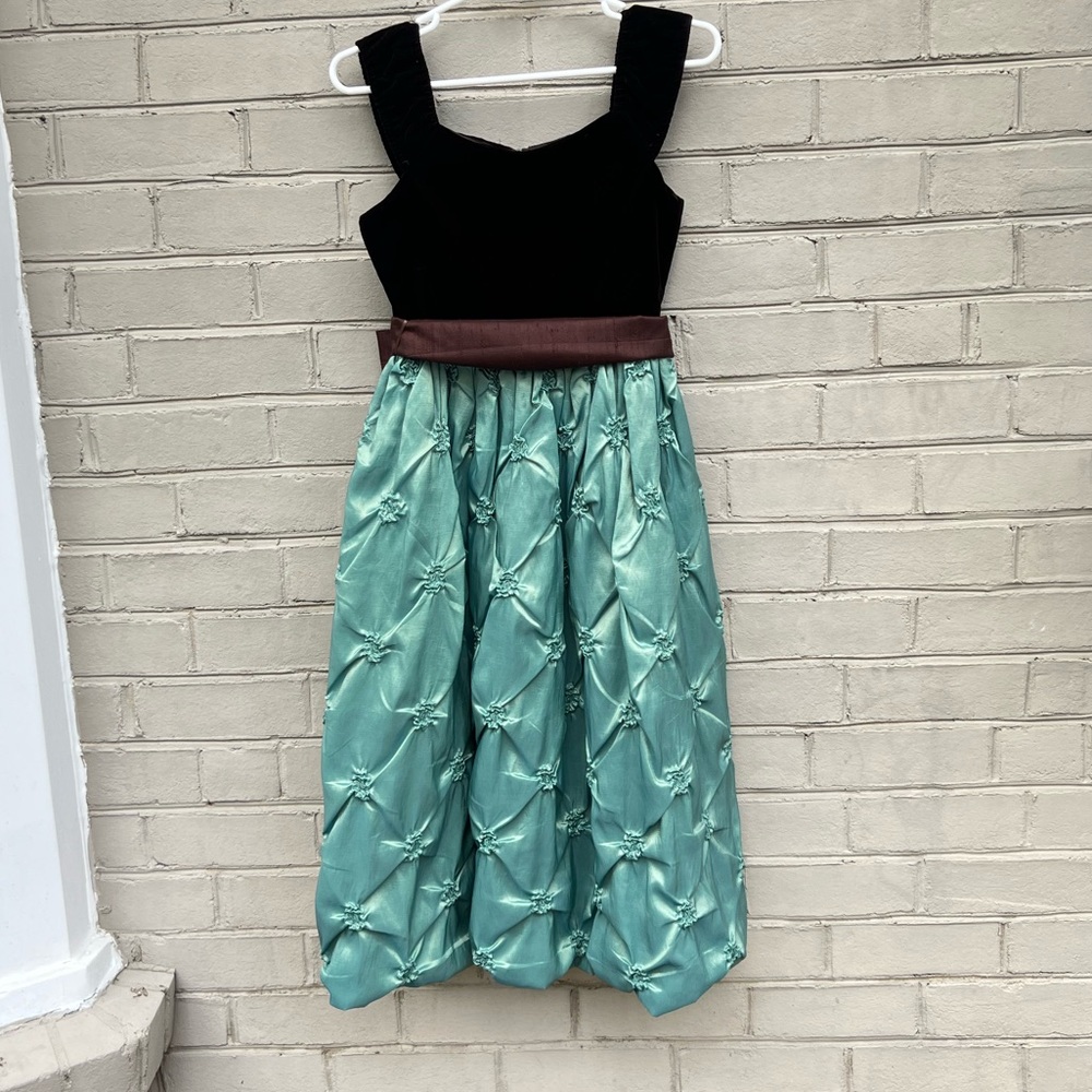 EUC Dimples of Los Angeles Size 10 Party Dress